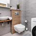 Nasypowa With Parking By Renters דירה